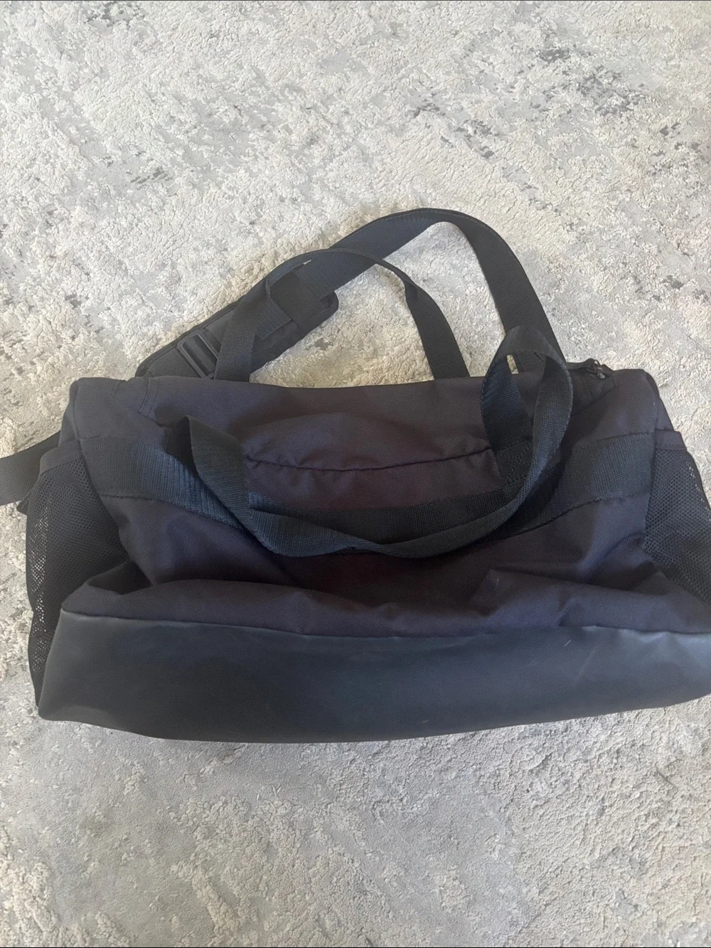 Nike Black and Gray Men’s Duffel Bag with Dual Front Pockets
